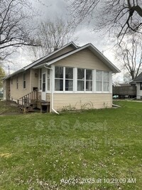 Building Photo - 2327 S Pennsylvania Ave