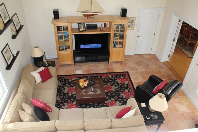 Building Photo - 125 Timberline Ct