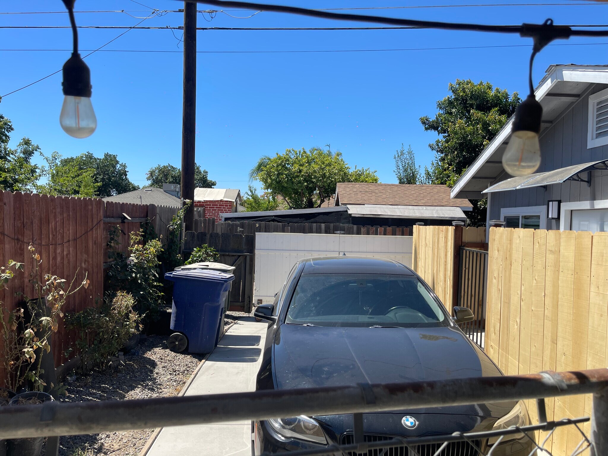 Building Photo - 2529 Crommelin Ave
