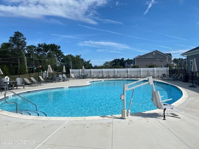 Building Photo - 3105 Aviator Ave