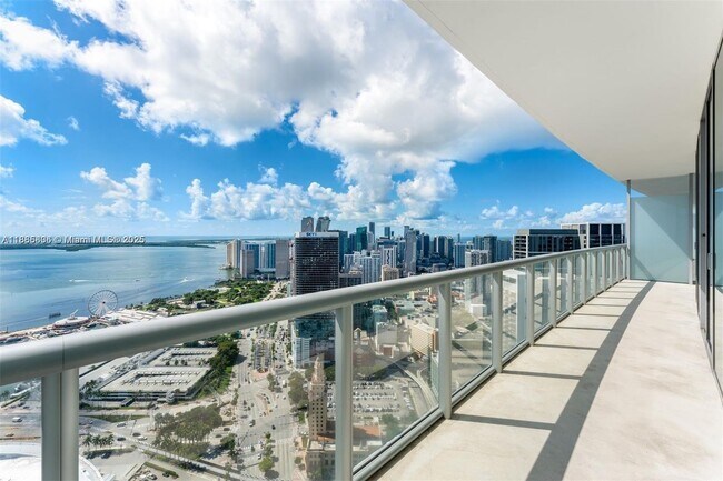 Building Photo - 888 Biscayne Blvd