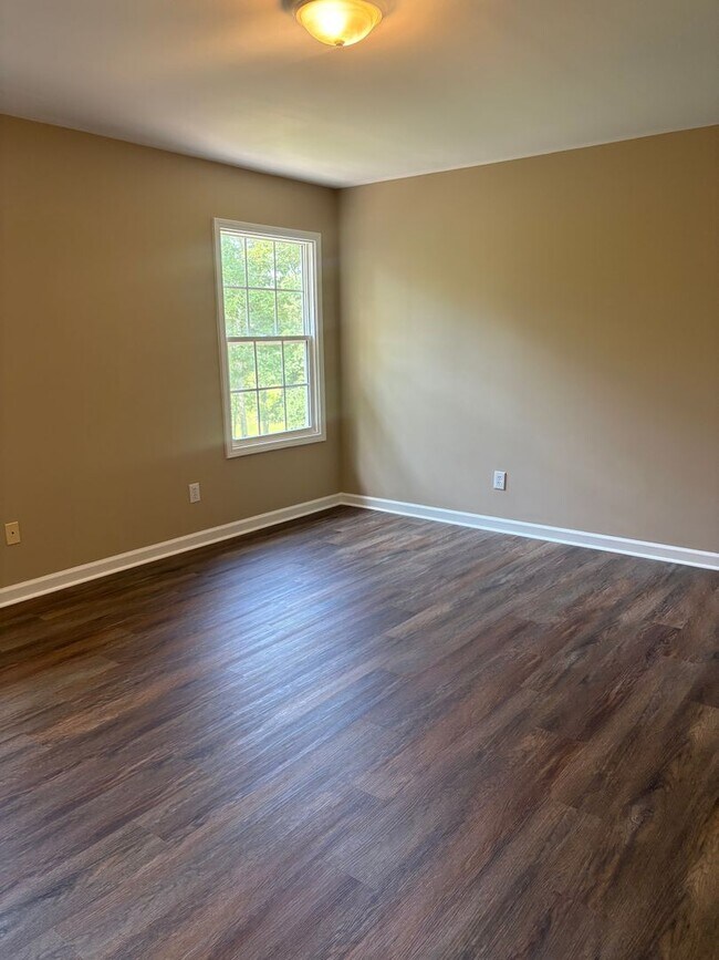 Building Photo - New For Rent in Pinson!