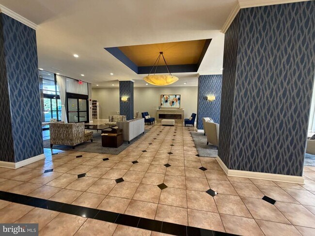 Building Photo - 5500 Holmes Run Pkwy