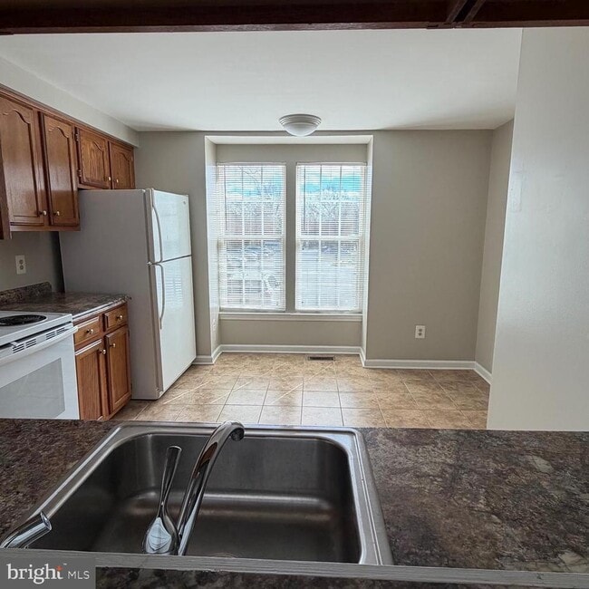 Building Photo - 6810 Ericka Ave