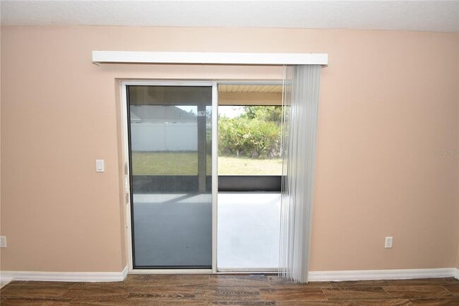 Building Photo - 13 Sergeant Ct