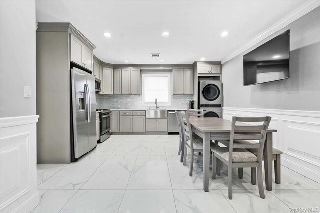 Building Photo - 24 Jefferson Ave