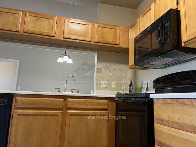 Building Photo - 5401 E Van Buren St