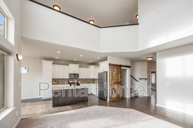 Building Photo - 660 Rock Rd