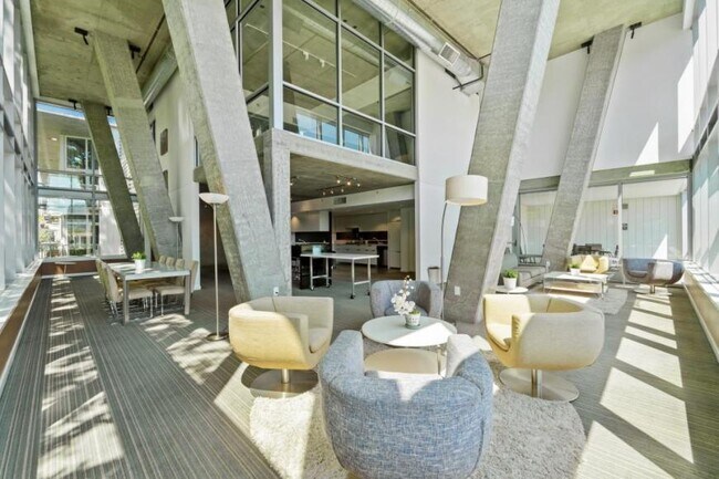 Building Photo - 1 bedroom in Seattle WA 98109