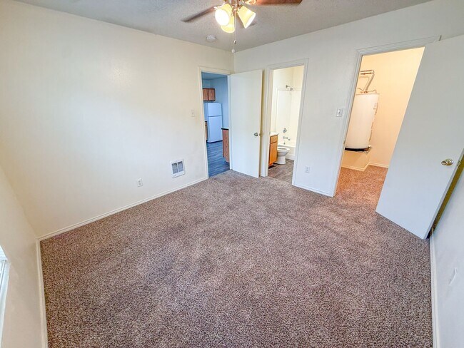 Building Photo - Cozy 1 Bedroom Apartment in Lubbock!
