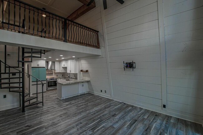 Building Photo - 3200 Rim Cove Dr