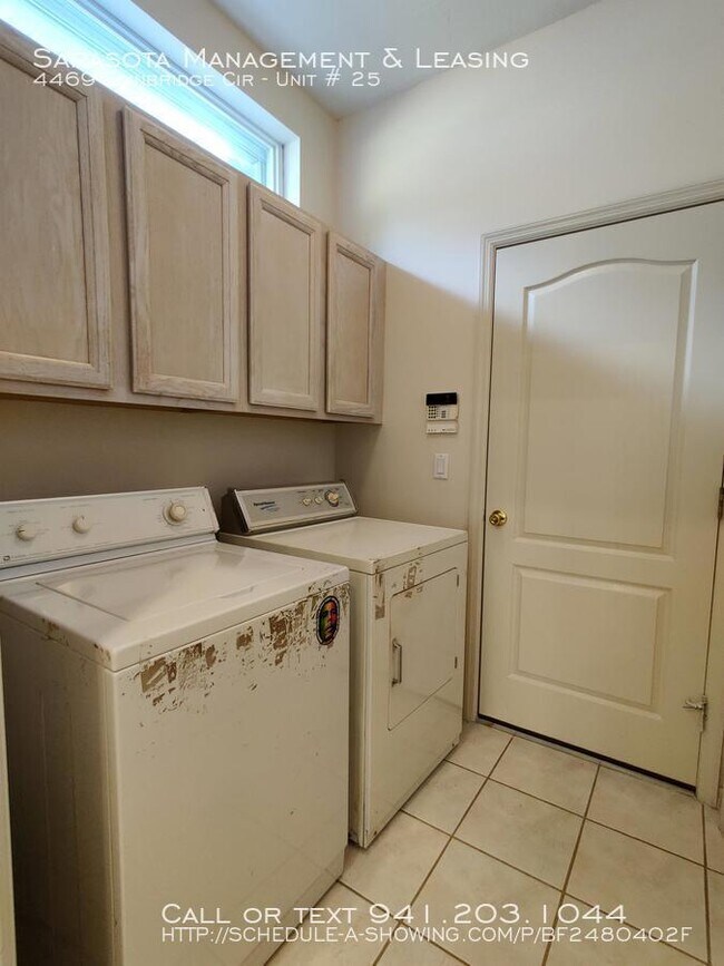 Building Photo - 4469 Edinbridge Cir