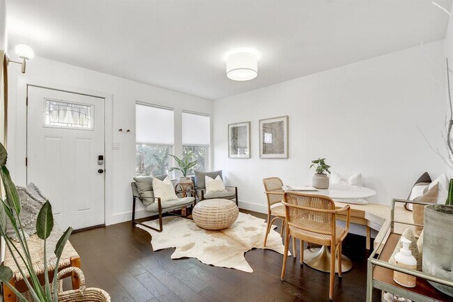 Building Photo - 2901 Glen Rae St