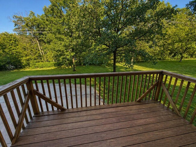 Building Photo - 3306 Belle Meade Dr