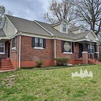 Building Photo - 2949 Yale Ave