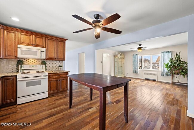 Building Photo - 1205 High Ave