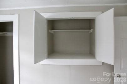 Building Photo - 1204 W Mauney Ave