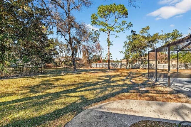 Building Photo - 15047 Woodbury Rd