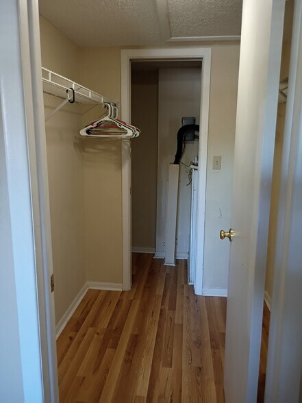 Building Photo - 9881 113th St