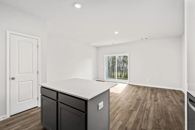 Building Photo - 1024 Keyes Pl