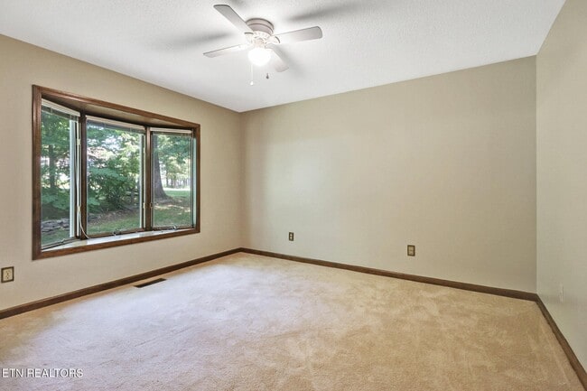 Building Photo - 101 Walden Ridge Dr