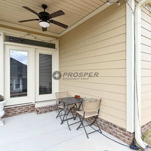 Building Photo - 120 Shumard Ln