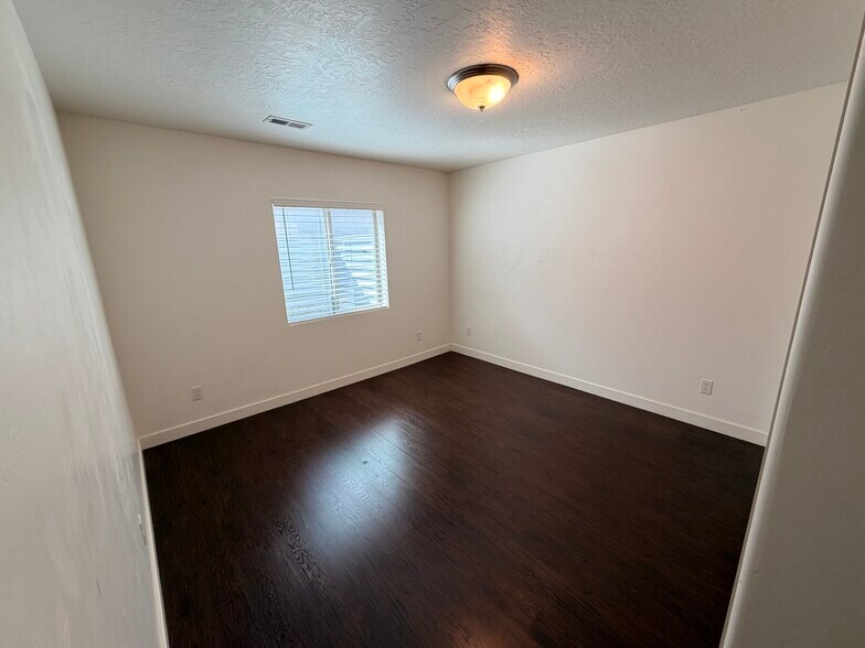 Building Photo - 7092 W Jayson Bend Dr