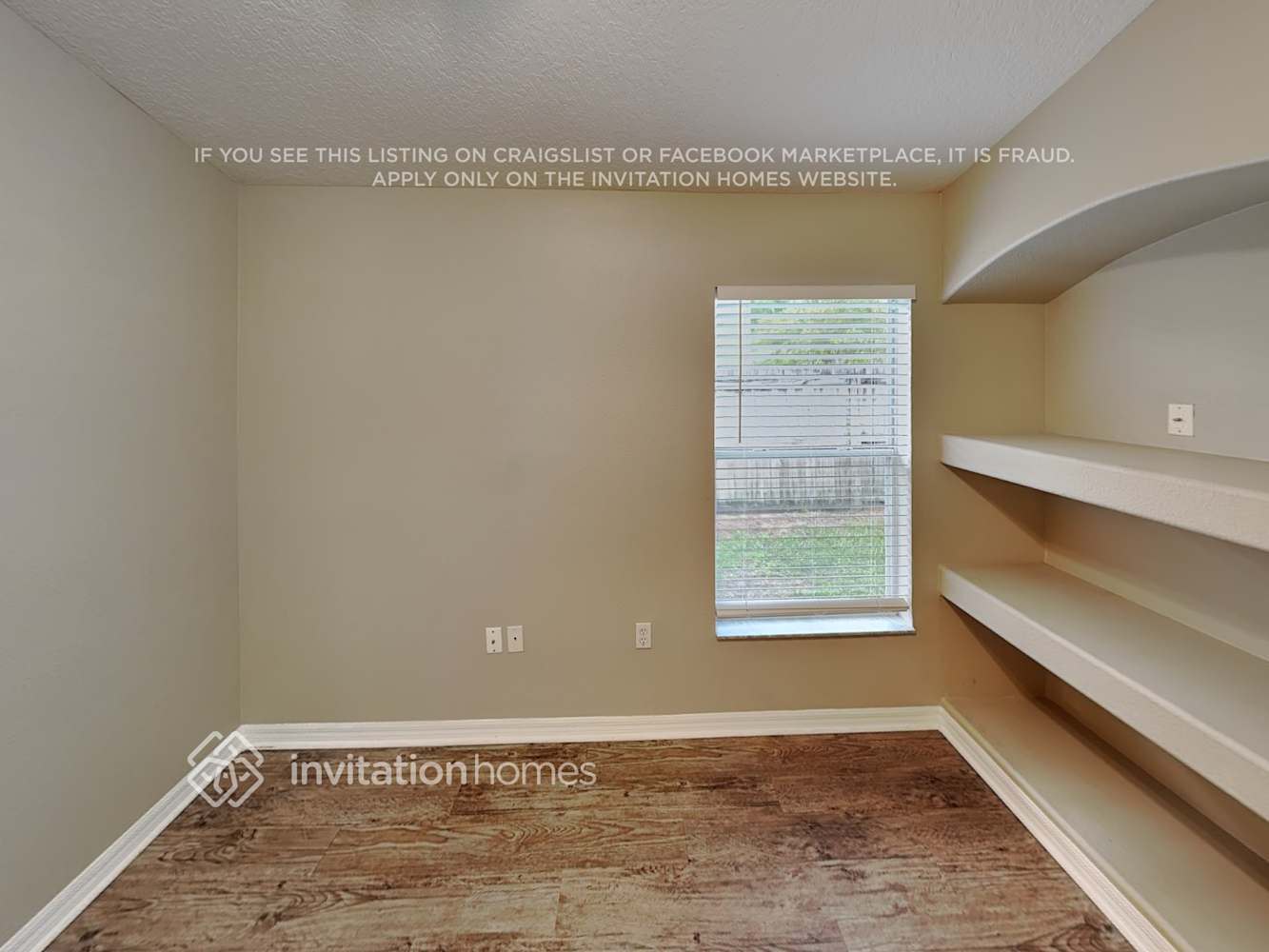 Building Photo - 3155 Lindera Dr