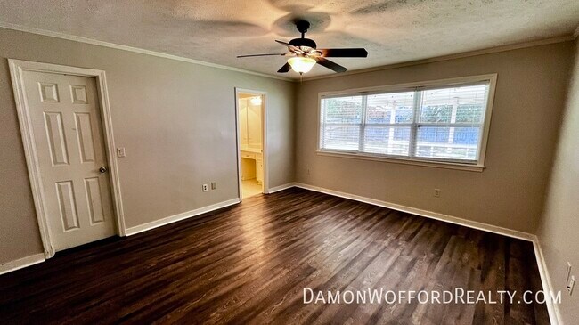 Building Photo - 120 Bellegrove Cir