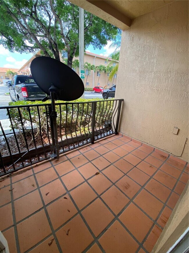 Building Photo - 17455 NW 75th Pl