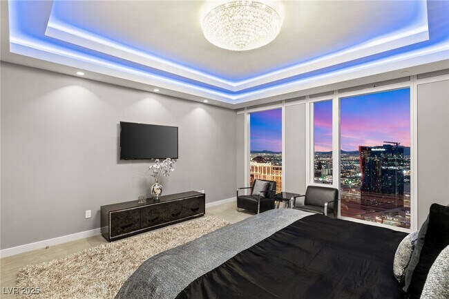 Building Photo - 3750 S Las Vegas Blvd