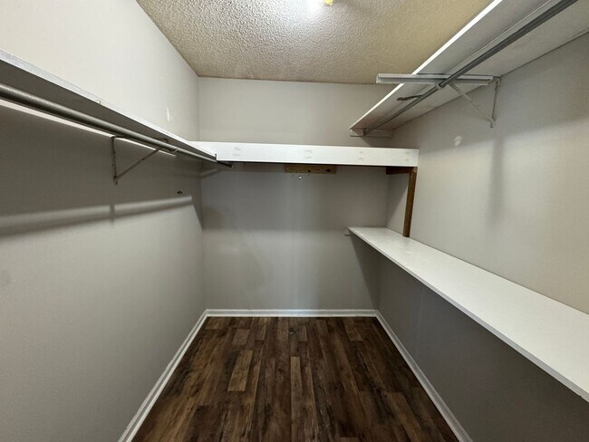 Building Photo - 3061 Lee Rd