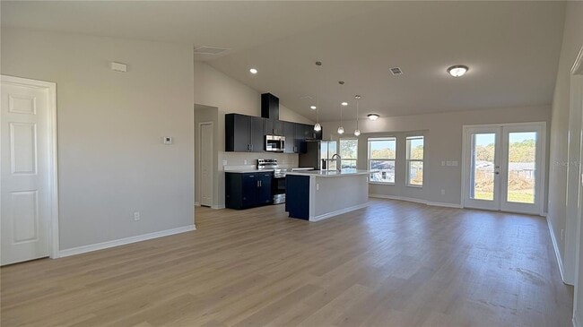 Building Photo - 110 E Dupont Ter