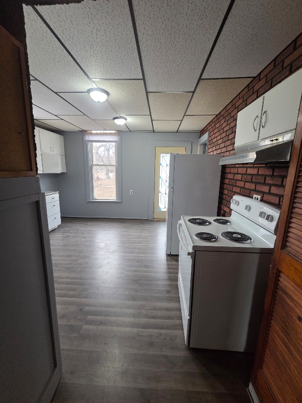 Building Photo - 332 De Soto St