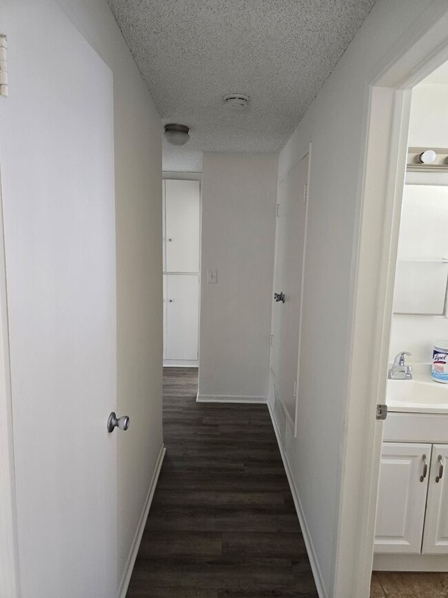 Building Photo - BUENA PARK 3 BEDROOM 2 BATH $3,500   NEAR ...