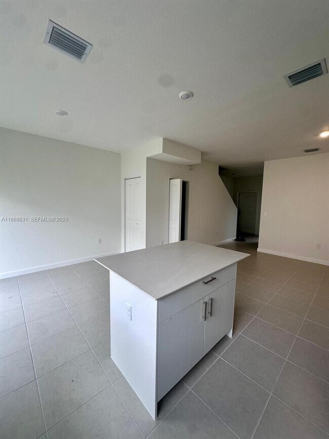 Building Photo - 35702 SW 178th Ct