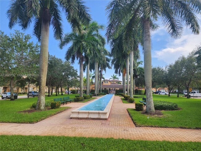 Building Photo - 14640 SW 15th St