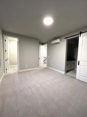 Building Photo - Modern 3Bed/2Bath PLUS 2 car garage Townhome in Bellevue!