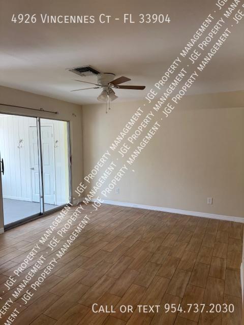 Building Photo - 4926 Vincennes Ct