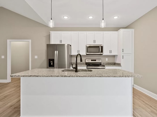 Building Photo - 2785 Cedrus Ave