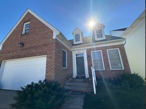 Building Photo - 2973 Salem Dr