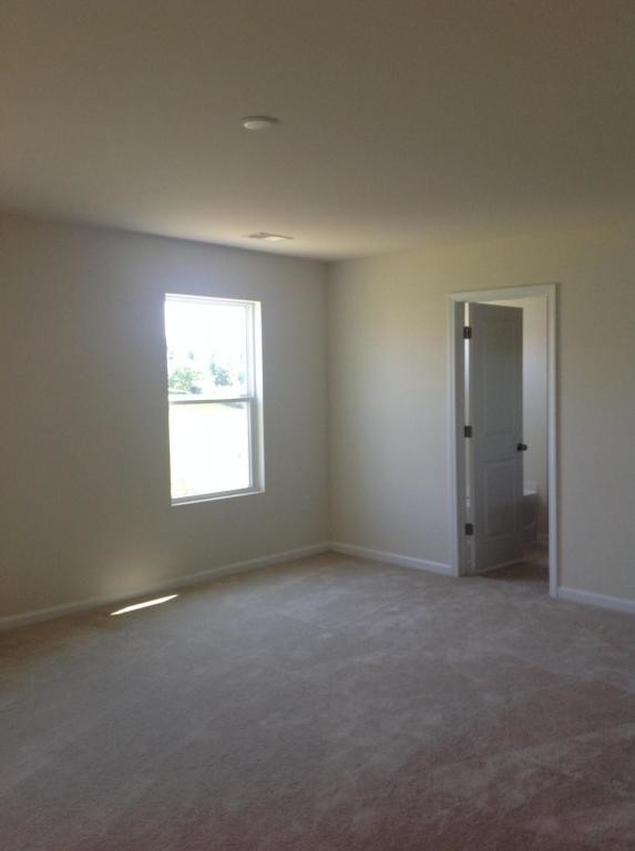 Building Photo - 1013 Balmore Dr