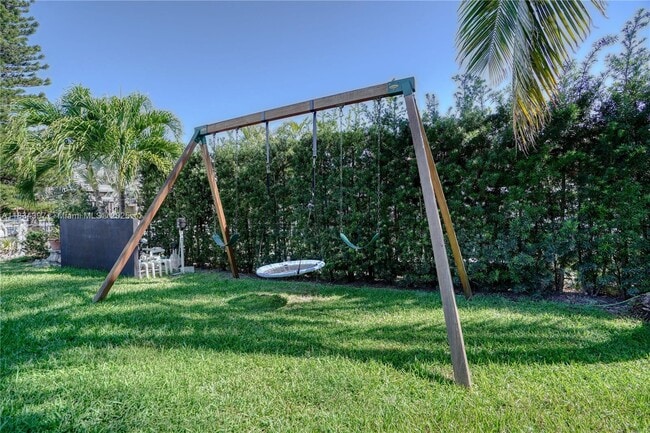Building Photo - 13300 Biscayne Bay Terrace