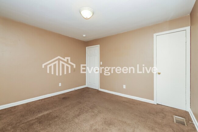 Building Photo - 1040 Harvard Ave