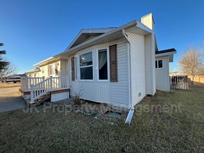 Building Photo - 2516 15th St S