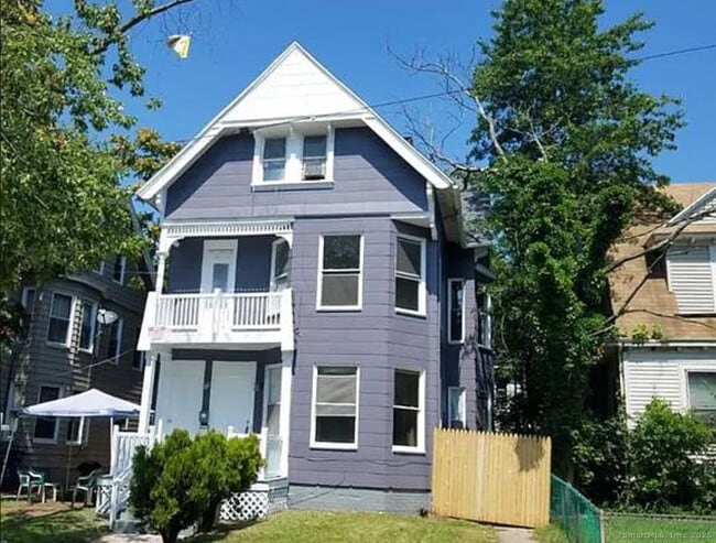 Primary Photo - 745 George St