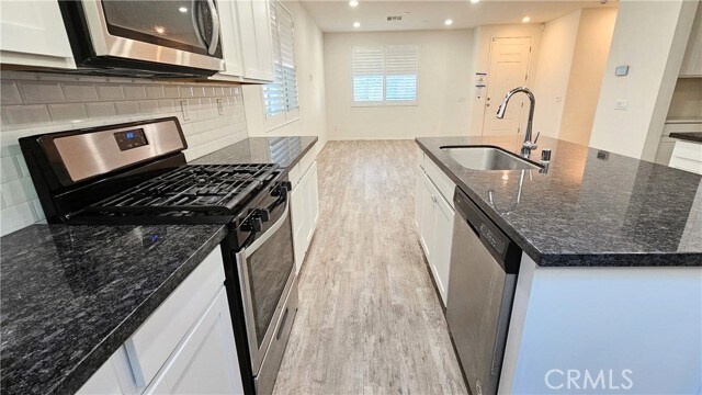 Building Photo - 5362 Malibu Way