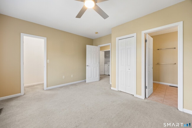 Building Photo - 32 Songbird Ln