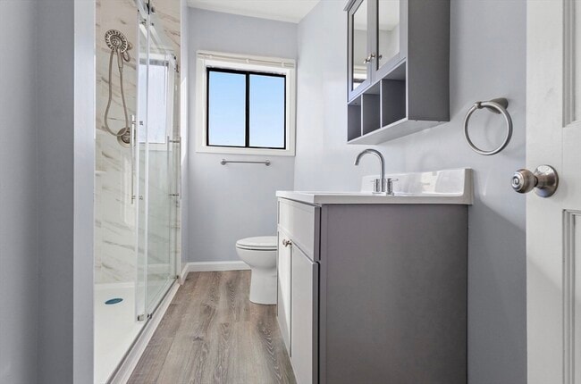 Building Photo - 403 Ferry St