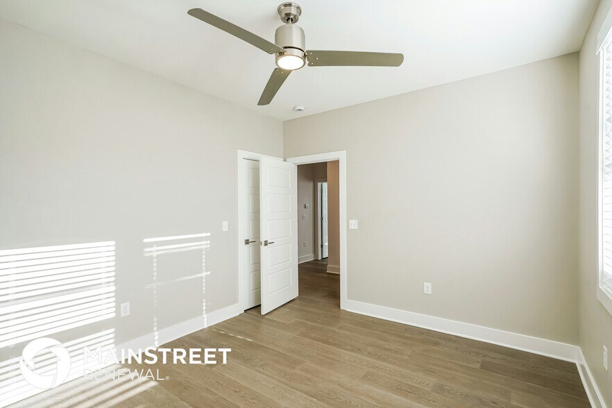 Building Photo - 922 Crescent Hill Rd